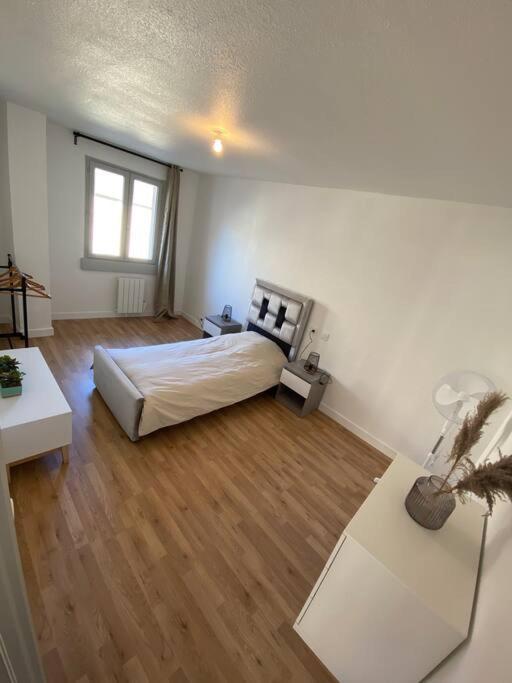 דול Appartement T2 Centre Ville מראה חיצוני תמונה